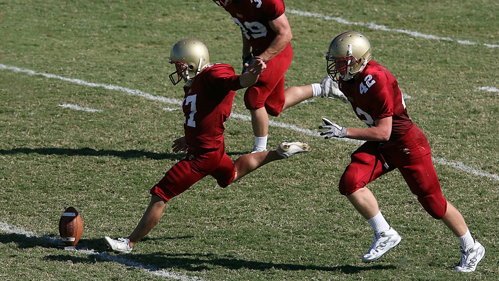 英超阵地防守与高位抢断结合形成新赛季压迫风格，英超战术分析